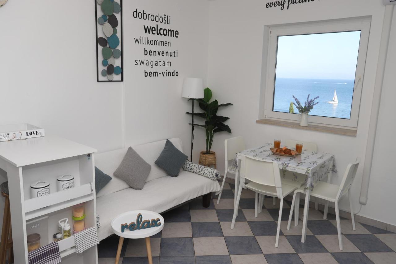 Apartment Relaxing Sea View, Okrug Gornji Eksteriør billede